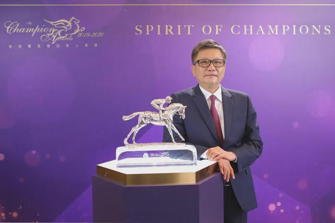 眼罩夺魁家族曾养香港马王凯发一触即发王经纬赛驹戴(图4)