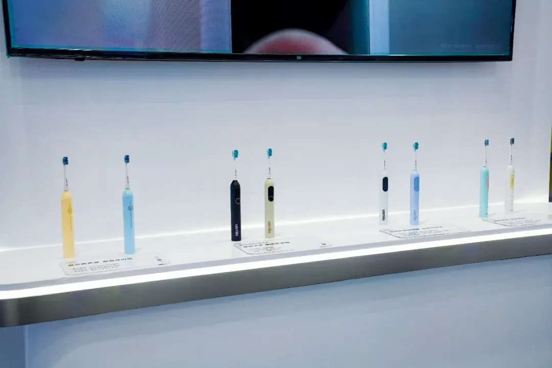 端科技AWE2025解锁美丽密码K8凯发天生赢家邂逅美健个护尖