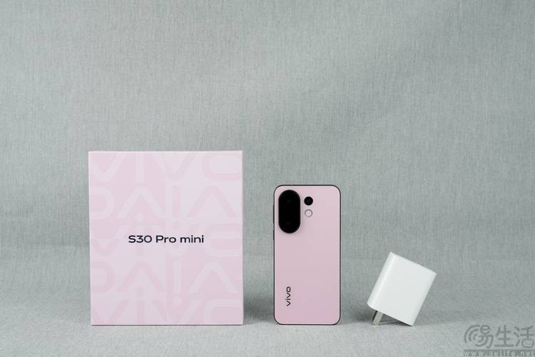 首发评测：多彩、好玩还特别能打凯发K8vivo S30系列(图11)