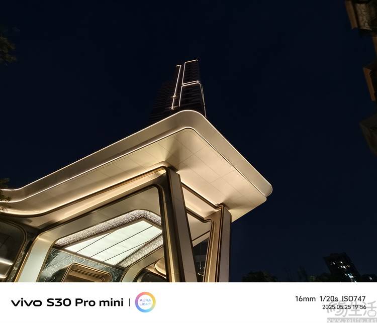 首发评测：多彩、好玩还特别能打凯发K8vivo S30系列(图14)